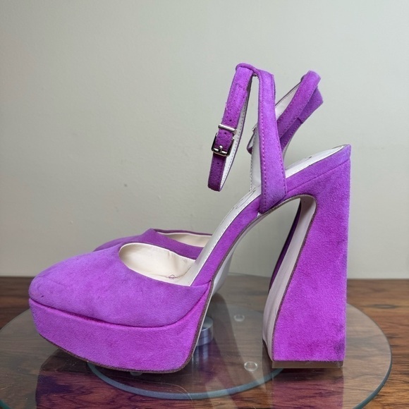 Jessica Simpson Deirae Suede Ankle Strap Platform Pump in Orchid - Picture 5 of 16
